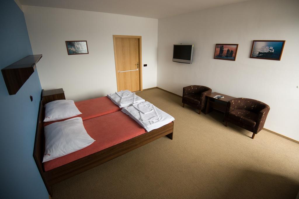 Resort Marina Labe Lovosice Zimmer foto