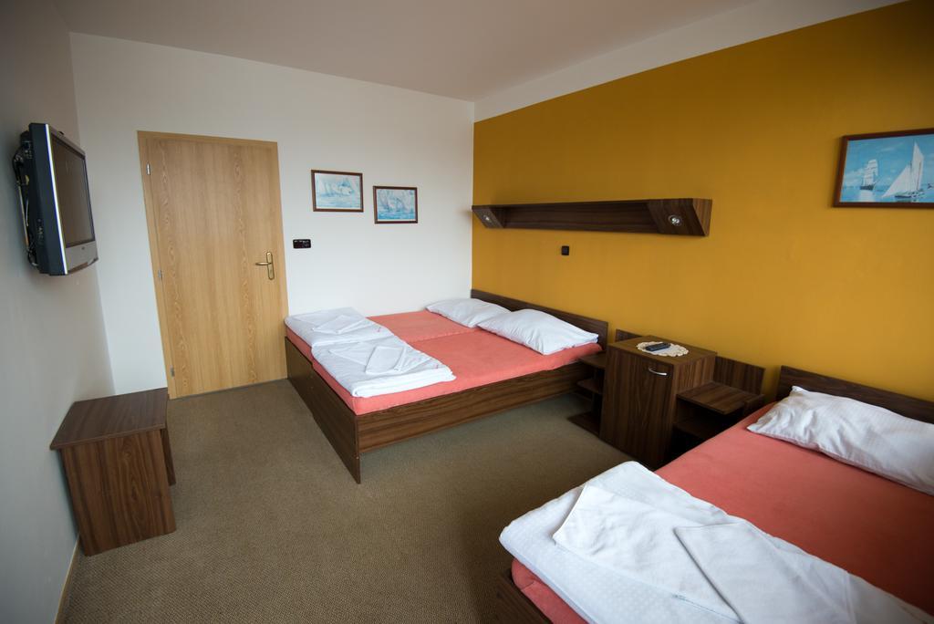 Resort Marina Labe Lovosice Zimmer foto